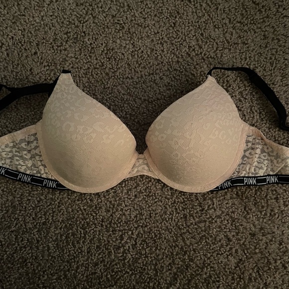 Victoria’s Secret/Pink Bras. Size 34D - Picture 11 of 13